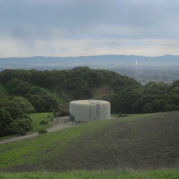 Preserve Trail - water tank - just took pic, but it's on the map so we knew where we were!  not lost. - Hiking Near Me - Pleasanton, California