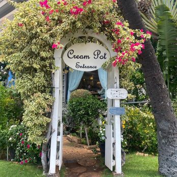 Cream Pot - Cream Pot Entrance - Breakfast & Brunch Near Me - Honolulu, Hawaii Cream Pot - Cream Pot Entrance - Breakfast & Brunch Near Me - Honolulu, Hawaii