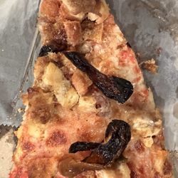 Ravena Pizza - No mushrooms and completely burnt peppers