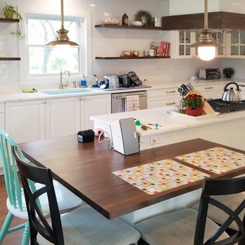 DII Architecture - 'Fresh Farmhouse' kitchen w/ quartz & butcher block counters. -DII Architecture - Architects Near Me