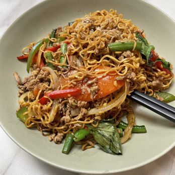 The Noodle Thai Restaurant - Mama Pad Kee Moa - Noodles Near Me - Berkeley, California
