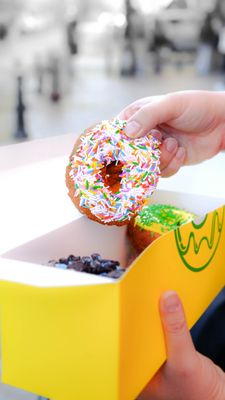 Lee's Donuts Gastown by null