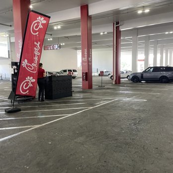 Chick-fil-A - Curbside pickup area - Fast Food Near Me - Arcadia, California Chick-fil-A - Curbside pickup area - Fast Food Near Me - Arcadia, California