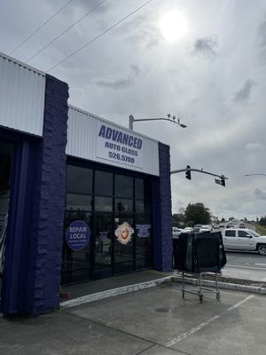 ADVANCED AUTO GLASS - Updated April 2026 - 49 Photos & 466 Reviews ...