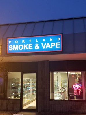 vape shop great portland street Vape Zone Tobacco, 1525 Poinsett Hwy, Greenville, SC 29609, US main image 0