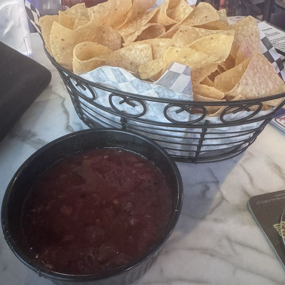 Bobbie's Social House - Chips and salsa - Sports Bars Near Me - Dallas, Texas Bobbie's Social House - Chips and salsa - Sports Bars Near Me - Dallas, Texas