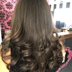 Showdown Beauty Parlor