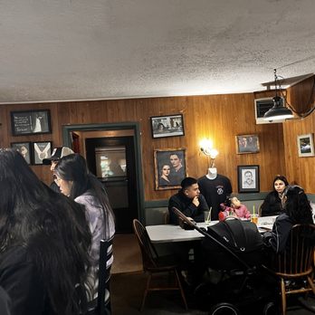 Carver Cafe - Inside - Delis Near Me - Damascus, Oregon