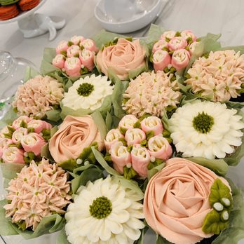 Calabasas Cupcake Bouquets - Cupcakes Near Me Calabasas Cupcake Bouquets - Cupcakes Near Me