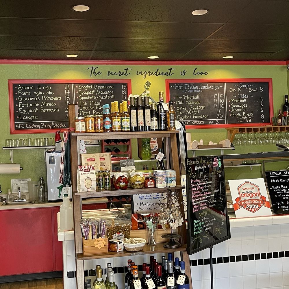 Paisano's Italian Kitchen - Inside - Italian Near Me - Rogue River, Oregon Paisano's Italian Kitchen - Inside - Italian Near Me - Rogue River, Oregon