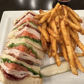 Sid's Cafe - Club sandwiches (more than one) & crunchy fries - American Near Me - Las Vegas, Nevada