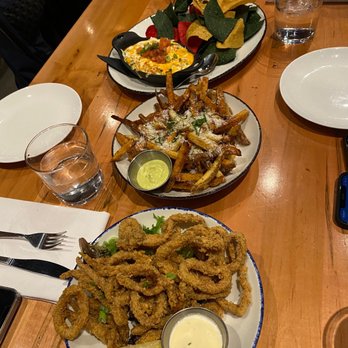 Smash Kitchen & Bar - Comfort Food Near Me - Unionville, Ontario Smash Kitchen & Bar - Comfort Food Near Me - Unionville, Ontario