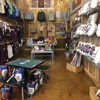 Maroon & Co - Accessories Near Me - Starkville, Mississippi