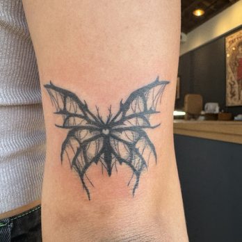 Midtown Tattoo & Piercing - Piercing Near Me - Santa Cruz, California Midtown Tattoo & Piercing - Piercing Near Me - Santa Cruz, California