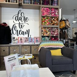 The Knitting Loft - Sitting area
