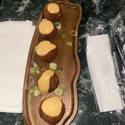 Pokekai - Salmon croquetes