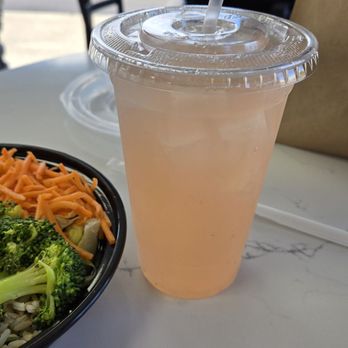 Konala - Strawberry lemonade - Salad Near Me - Spokane, Washington