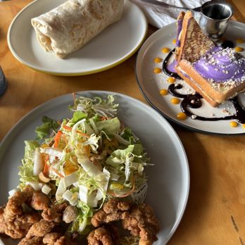 Toast Kitchen & Bakery - Asian Chicken Salad - Breakfast & Brunch Near Me - Costa Mesa, California