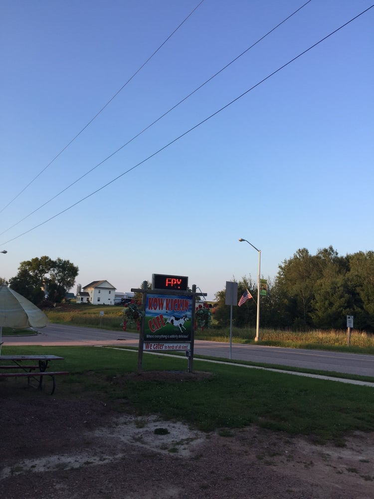 KOW KICKIN’ CAFE Updated September 2024 313 N Main St, Greenwood