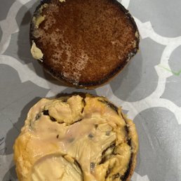 This is the type of buns you get here my daughter broke her tooth trying to bite this smh
