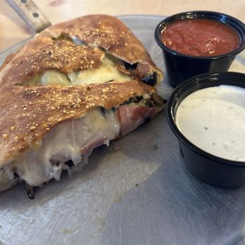 Pizza Place - Pizza Near Me - Tropic, Utah Pizza Place - Pizza Near Me - Tropic, Utah