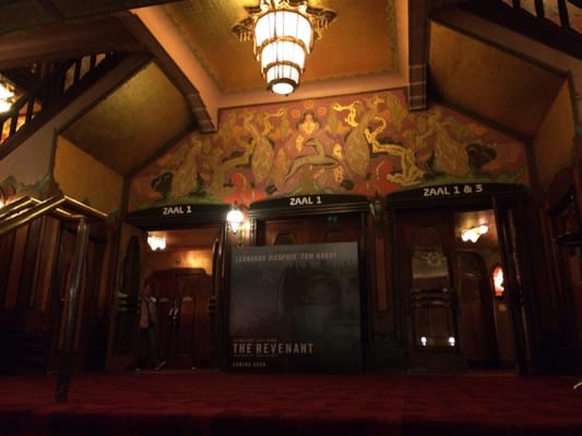 Pathé Koninklijk Theater Tuschinski by null