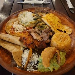Los Jarrones Restaurante