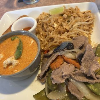 Thai Fusion Restaurant - Wednesday lunch special ....my choices. - Seafood Near Me - Murrells Inlet, South Carolina Thai Fusion Restaurant - Wednesday lunch special ....my choices. - Seafood Near Me - Murrells Inlet, South Carolina