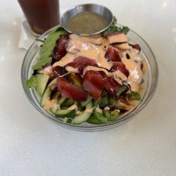 Lin's Sushi, Poke & Ramen - Poke bowl
