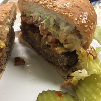 Sunshine General Store - One of the most amazing bacon cheeseburgers you'll ever eat. Highly recommended. - Diners Near Me - Brookeville, Maryland