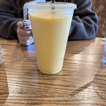 The White Sheep - Whipped smoothie - Breakfast & Brunch Near Me - Naperville, Illinois