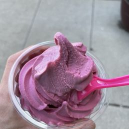 HOLE IN THE WALL CUSTARD SHOPPE - TEMP. CLOSED - Updated December