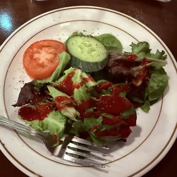 Le Rendez-Vous Cafe - Salad with champagne dressing - Diners Near Me - Lake Elsinore, California Le Rendez-Vous Cafe - Salad with champagne dressing - Diners Near Me - Lake Elsinore, California