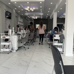 Magic Nails