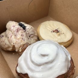 Lemon Earl Grey Cookie, Cinnamon Roll, Earl Grey Blueberry Knot Lemon Earl Grey Cookie, Cinnamon Roll, Earl Grey Blueberry Knot