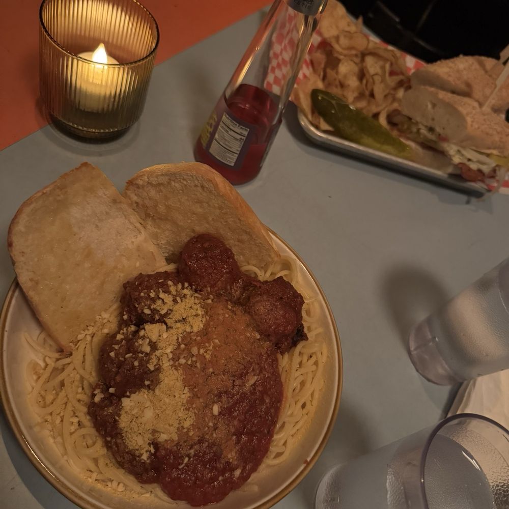 * Spaghetti and Meatballs with bread* * Spaghetti and Meatballs with bread*
