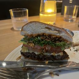 Deluxe Burger