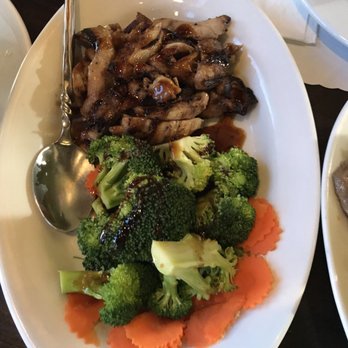 Thai Basil - Thai Near Me - Saugus, California