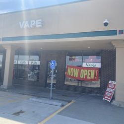 KC Vape and Smokeshop - Store front