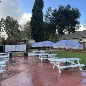Slow Co. Pizza - Outside fenced patio - Pizza Near Me - Cotati, California Slow Co. Pizza - Outside fenced patio - Pizza Near Me - Cotati, California