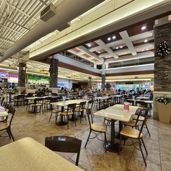 South Hill Mall - 11/30/25 Food Court section