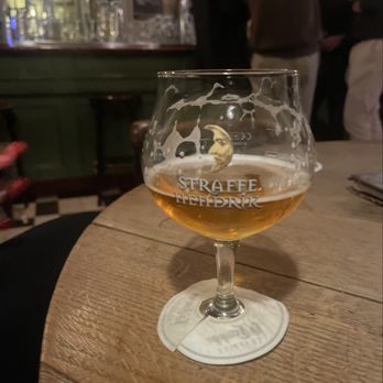 Het Elfde Gebod - IPA - Pubs Near Me - Amsterdam, New Hampshire Het Elfde Gebod - IPA - Pubs Near Me - Amsterdam, New Hampshire