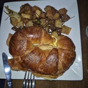 Tasty G Spot - Tasty Chicken Breakfast Sandwich and Breakfast potatoes - Soul Food Near Me - Lauderhill, Florida Tasty G Spot - Tasty Chicken Breakfast Sandwich and Breakfast potatoes - Soul Food Near Me - Lauderhill, Florida