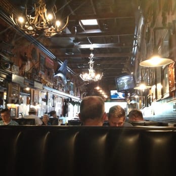 Tune Inn - Inside - Dive Bars Near Me - Washington, DC, District of Columbia Tune Inn - Inside - Dive Bars Near Me - Washington, DC, District of Columbia