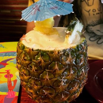Bahama Breeze - Ultimate Pineapple - Bars Near Me - Schaumburg, Illinois