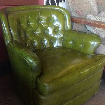 The Night Owl - Love this chair! - Coffee & Tea Near Me - Fullerton, California