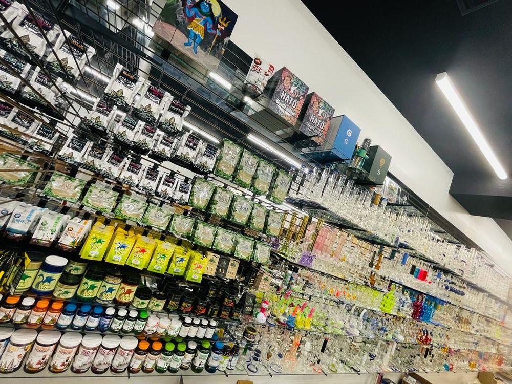 HYPNOTIC SMOKE SHOP 2301 Elm St, Saint Charles, Missouri Tobacco