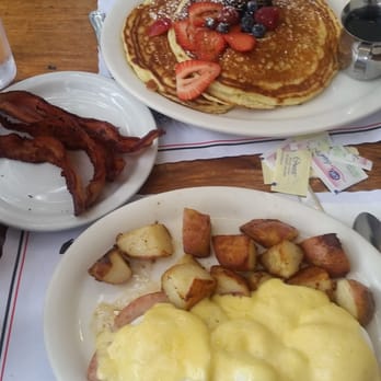 Katy's Place - Breakfast & Brunch Near Me - Carmel, California Katy's Place - Breakfast & Brunch Near Me - Carmel, California