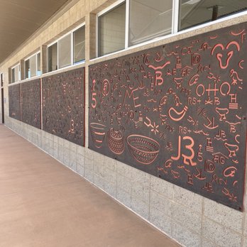John “Chuck" Erreca Northbound Rest Area - The wall art on the outside of the bathrooms are really cool. - Rest Stops Near Me - Firebaugh, California