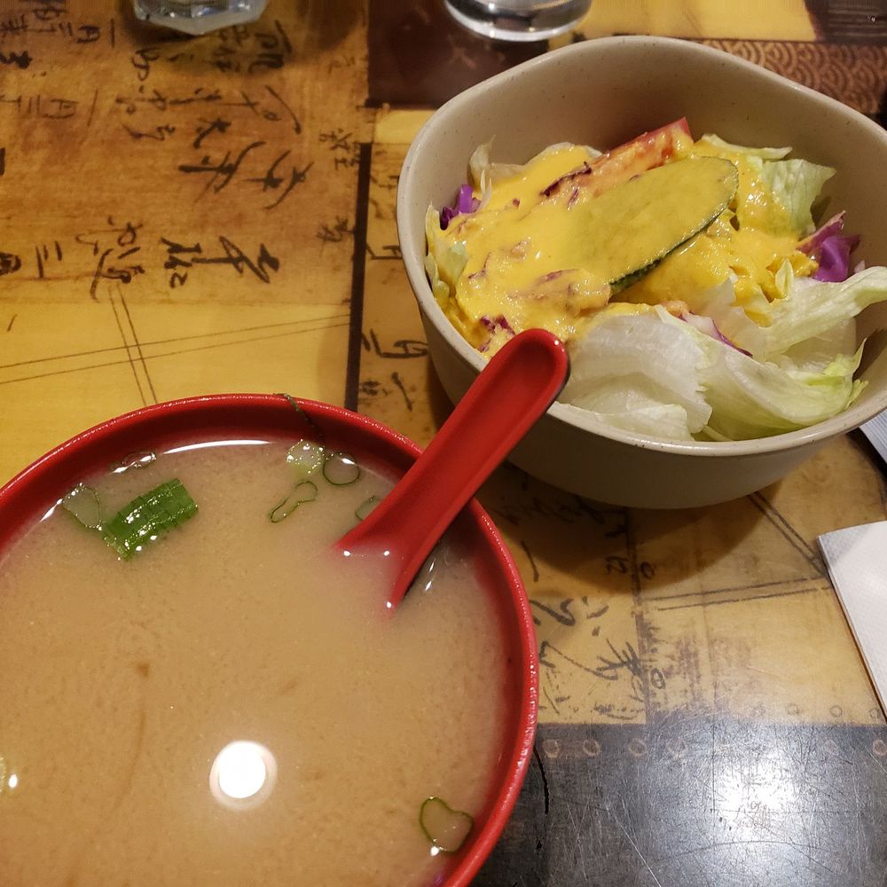 Fujiyama - Sushi Bars Near Me - Milwaukee, Wisconsin
